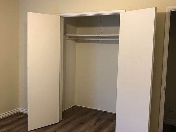 5th image of 4139 Somerset Dr