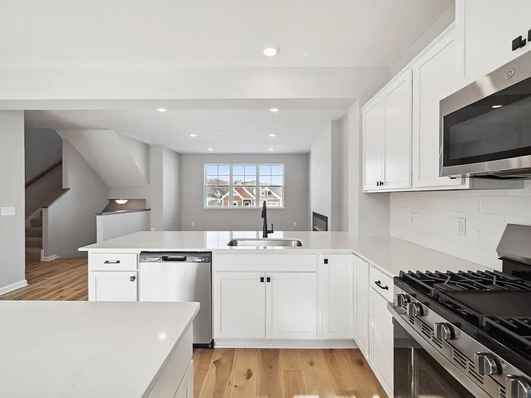 6770 Wildflower Way — Photo 3