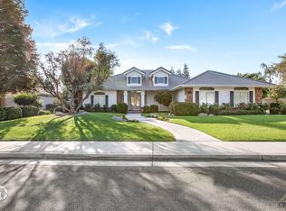 1003 Windsor Park Dr, Bakersfield, CA