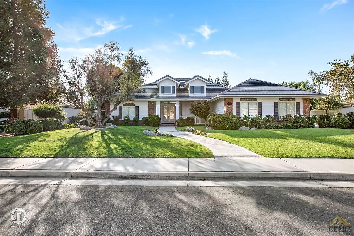 1003 Windsor Park Dr photo 1