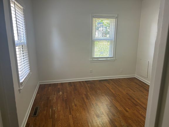5th image of 206 W 79th St