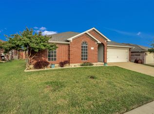 7926 Rattlers Ct, Arlington, TX 76002
