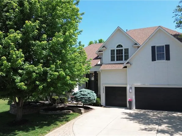 14535 S Cody St, Olathe, KS 66062
