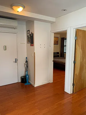 Rented by Compass | media 30