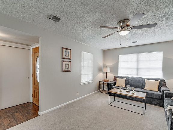 5th image of 2812 Vassar Dr