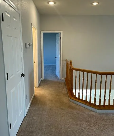 729 Wynyard Cir — Photo 38