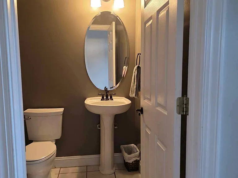 127 Donald Dr — Photo 13