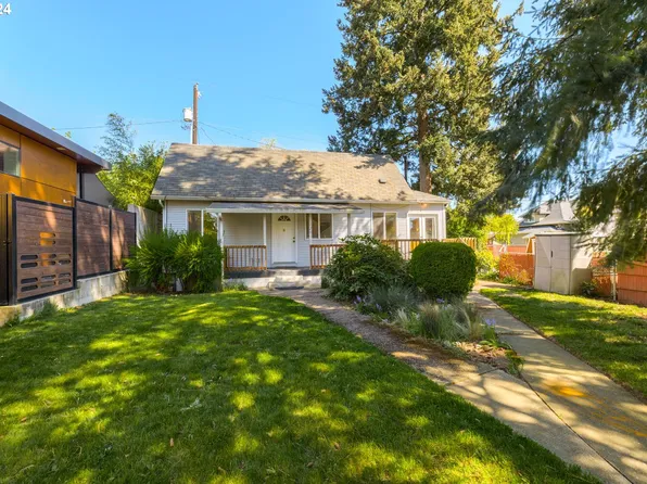 2209 E St, Vancouver, WA 98663