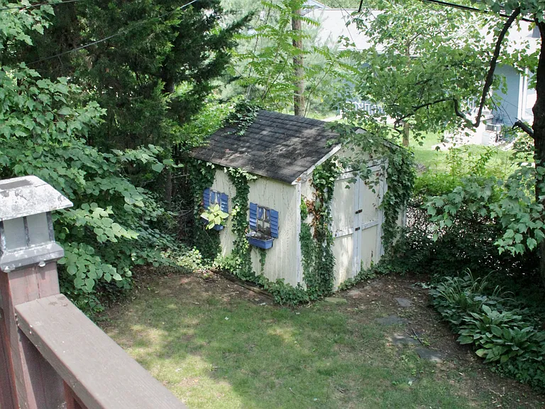 6107 Maylane Dr — Photo 105