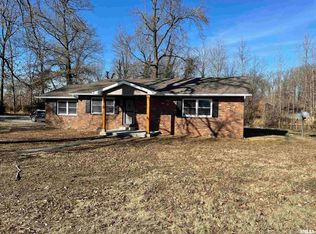 11284 Cedar Grove Rd, Marion, IL 62959