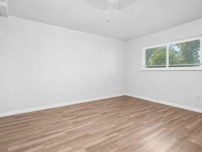 11938 Westwold Dr — Photo 11