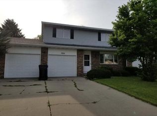 1004 Sausalito Dr, Waunakee, WI 53597