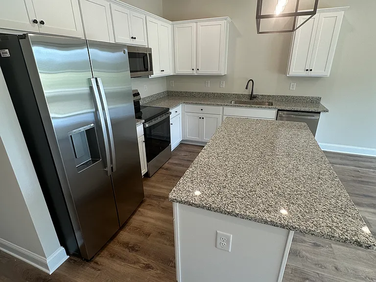 101 Asbury Dr NW #11 — Photo 4