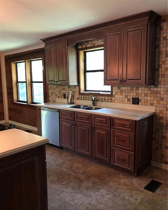2nd image of 1280 Timber Lake Trl