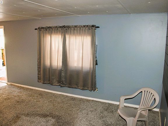 4th image of 5900 NE 131st Ave Unit 16