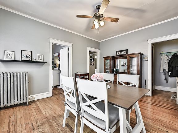 3rd image of 1410 W Melrose St #1