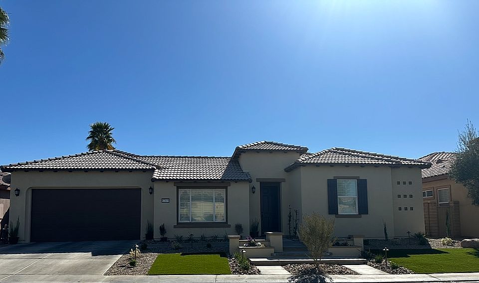 2nd image of 82449 Stradivari Rd