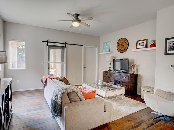 3rd image of 6800 Vista Del Norte Dr NE #517