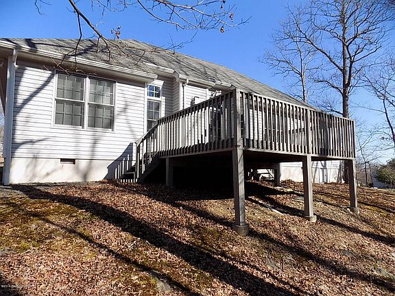 2nd image of 488 Lakeside Dr