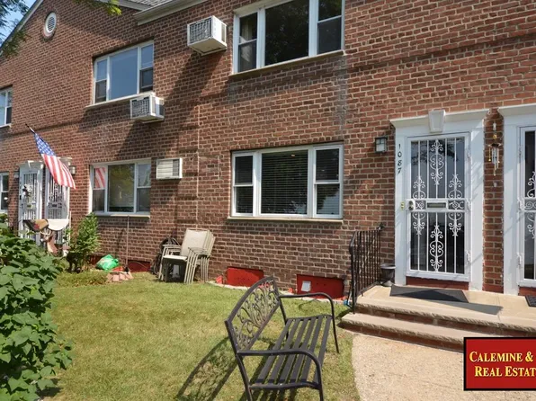 1087 Shore Parkway image 1 of 13