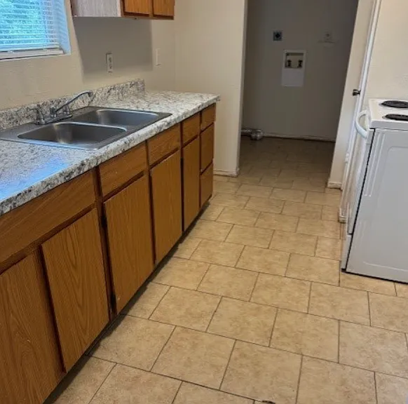 1109 FM 2497 — Photo 2