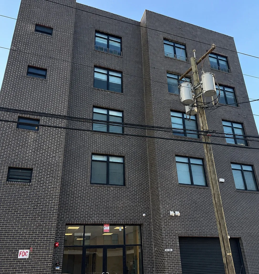1 bed, $1,800 — Photo 1