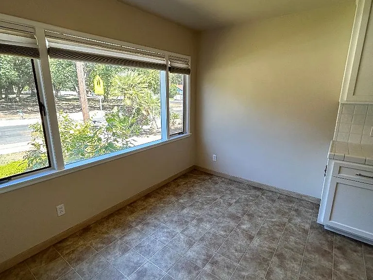 5214 M St — Photo 10