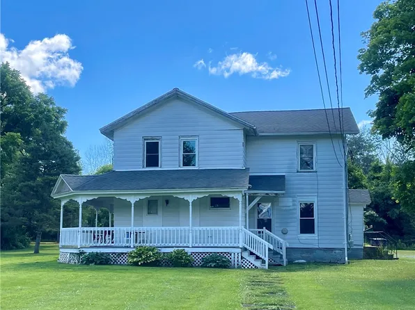 39 Stevenson St, Seneca Falls, NY 13148