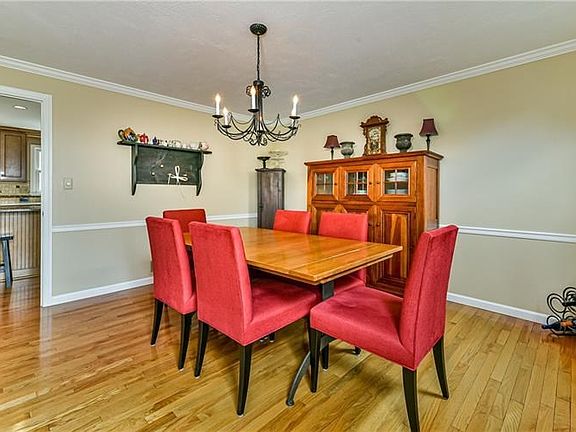 3rd image of 5133 Karrington Dr