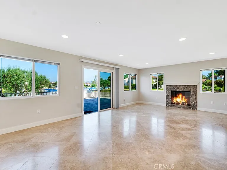 32174 Beachlake Ln — Photo 6