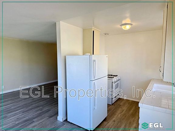 4th image of 1211 N New Hampshire Ave Unit 15