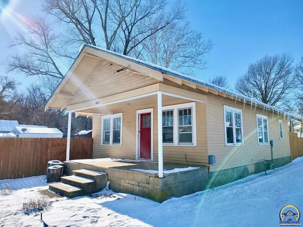 403 Cherry St, Madison, KS 66860