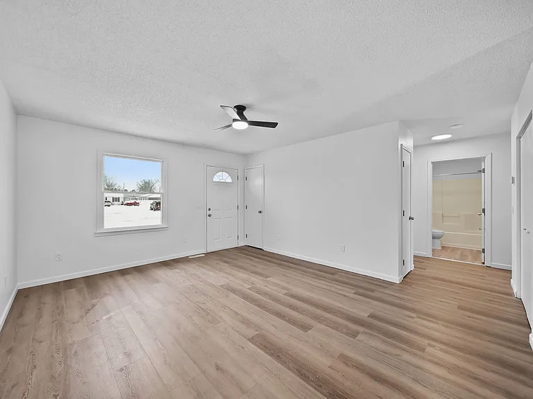 419 Connor St #14 — Photo 3