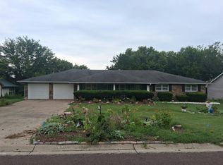 5700 Waterfront Dr N, Columbia, MO 65202