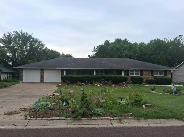 5700 Waterfront Dr N, Columbia, MO 65202
