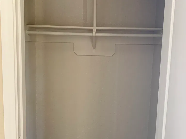 1177 Norwegian Ave — Photo 4