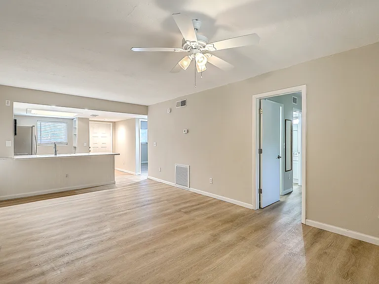 2162 Bees Ferry Rd #A — Photo 8