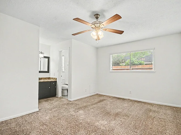 1227 Mission Dr — Photo 12