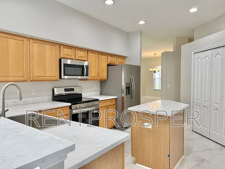 10181 Marsh Pine Cir — Photo 5
