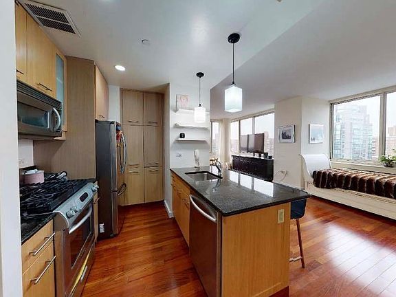 5th image of 107-21 Queens Blvd #10E