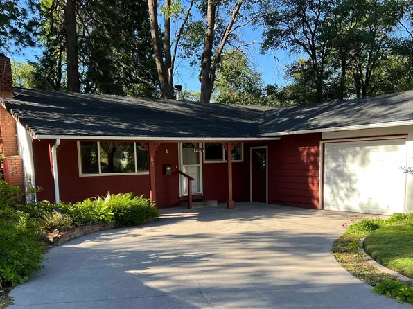 202 Terry Lynn Ave, Mount Shasta, CA 96067