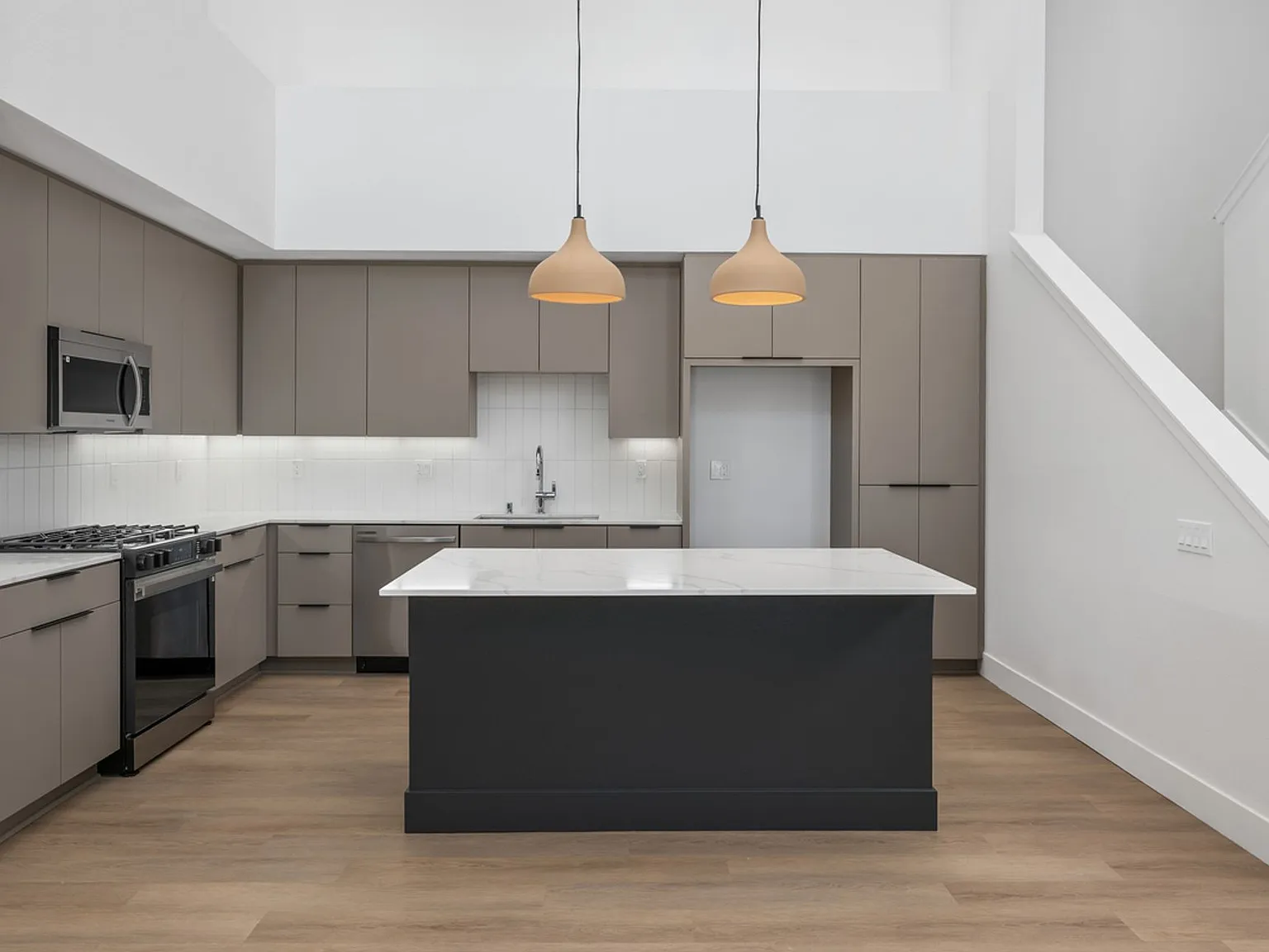 Virano Apartments — Photo 2