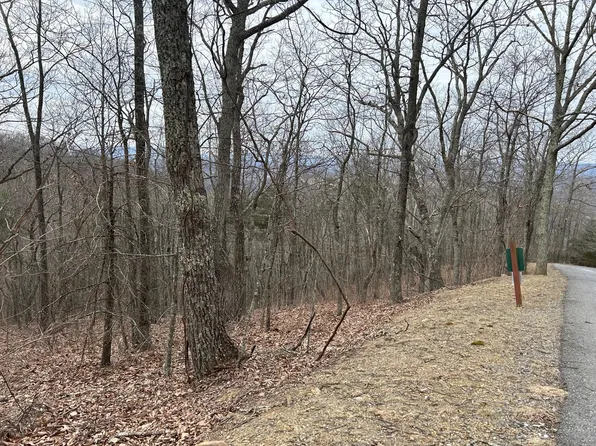 35 Horizon Pkwy, Caldwell, WV 24925