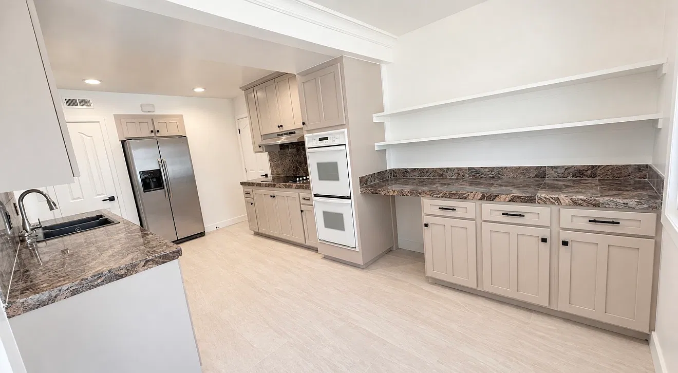 5 bed, 2563 sqft, $6,000 — Photo 3