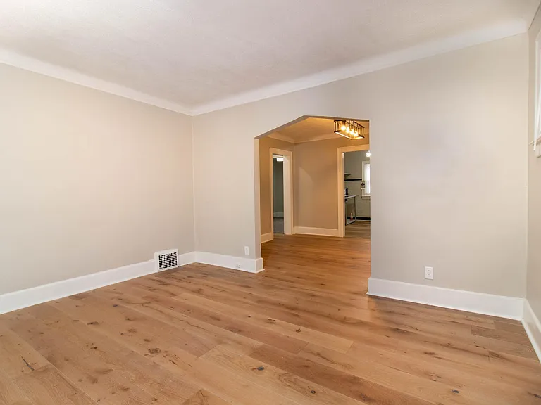 18142 Riopelle St #A — Photo 5