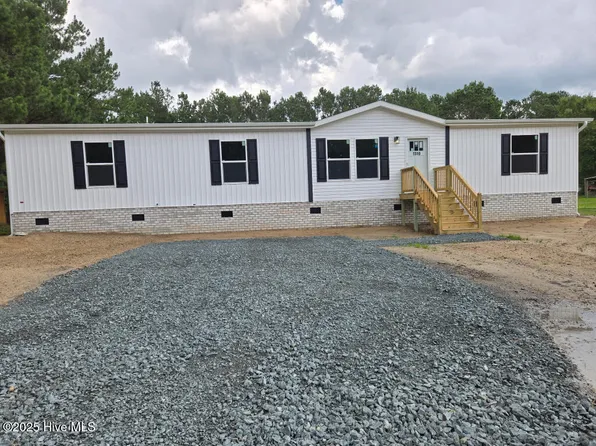 1310 Slocum Trail, Atkinson, NC 28421