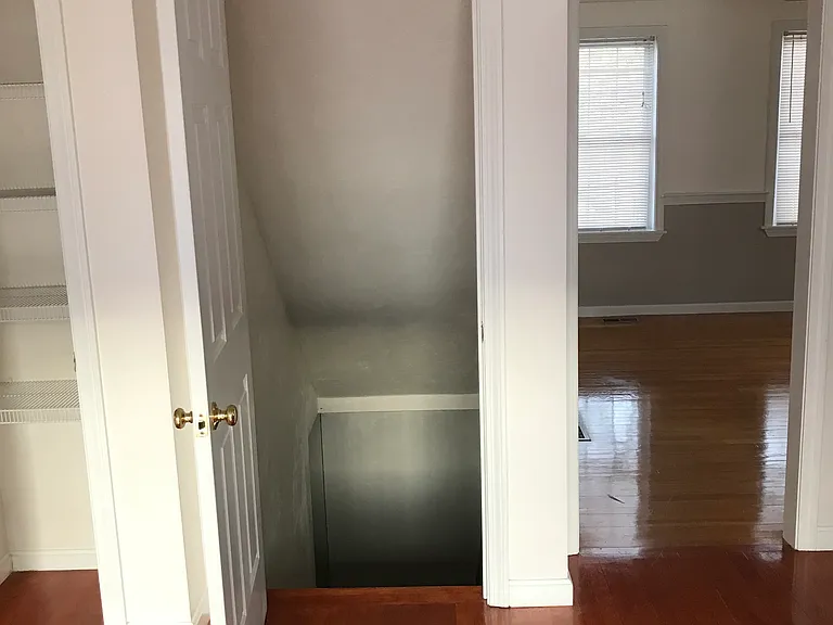 577 Winter St — Photo 38