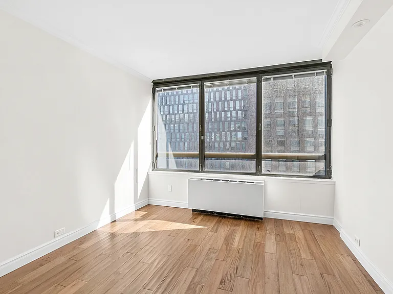 630 1st Ave #14D — Photo 11