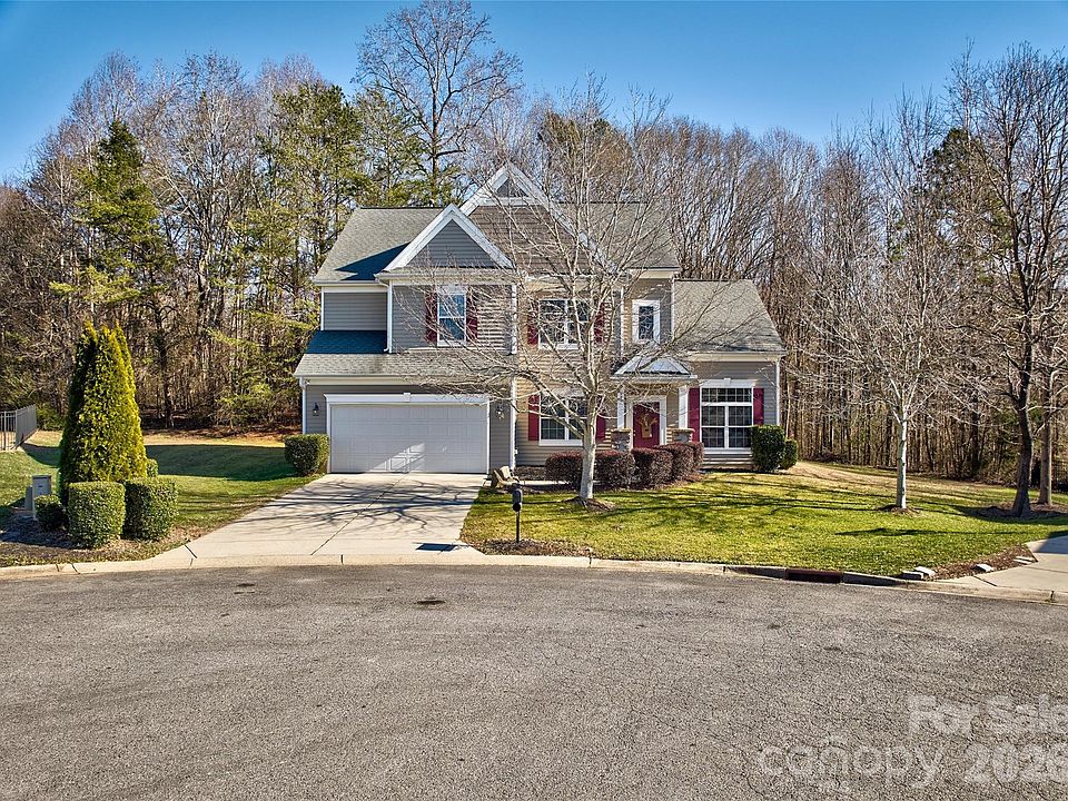 1st image of 921 High Glenn Ct