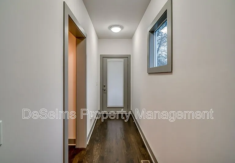 917B Spain Ave — Photo 7